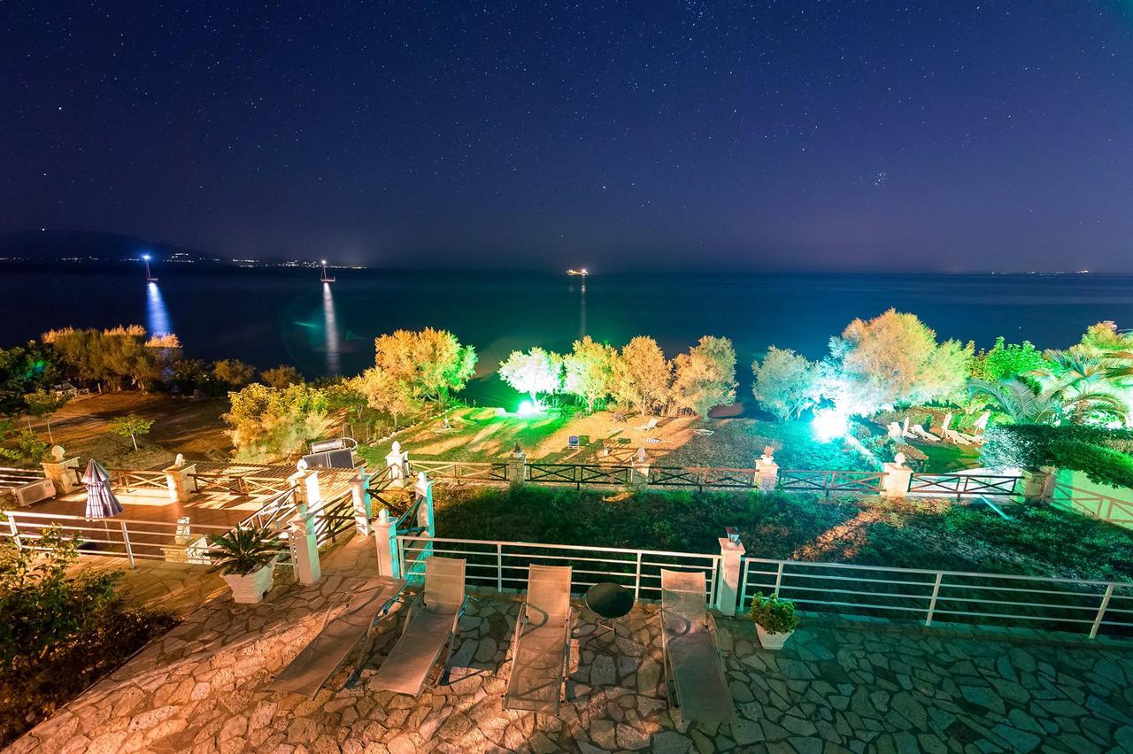Laura Beach House Аликес Екстериор снимка