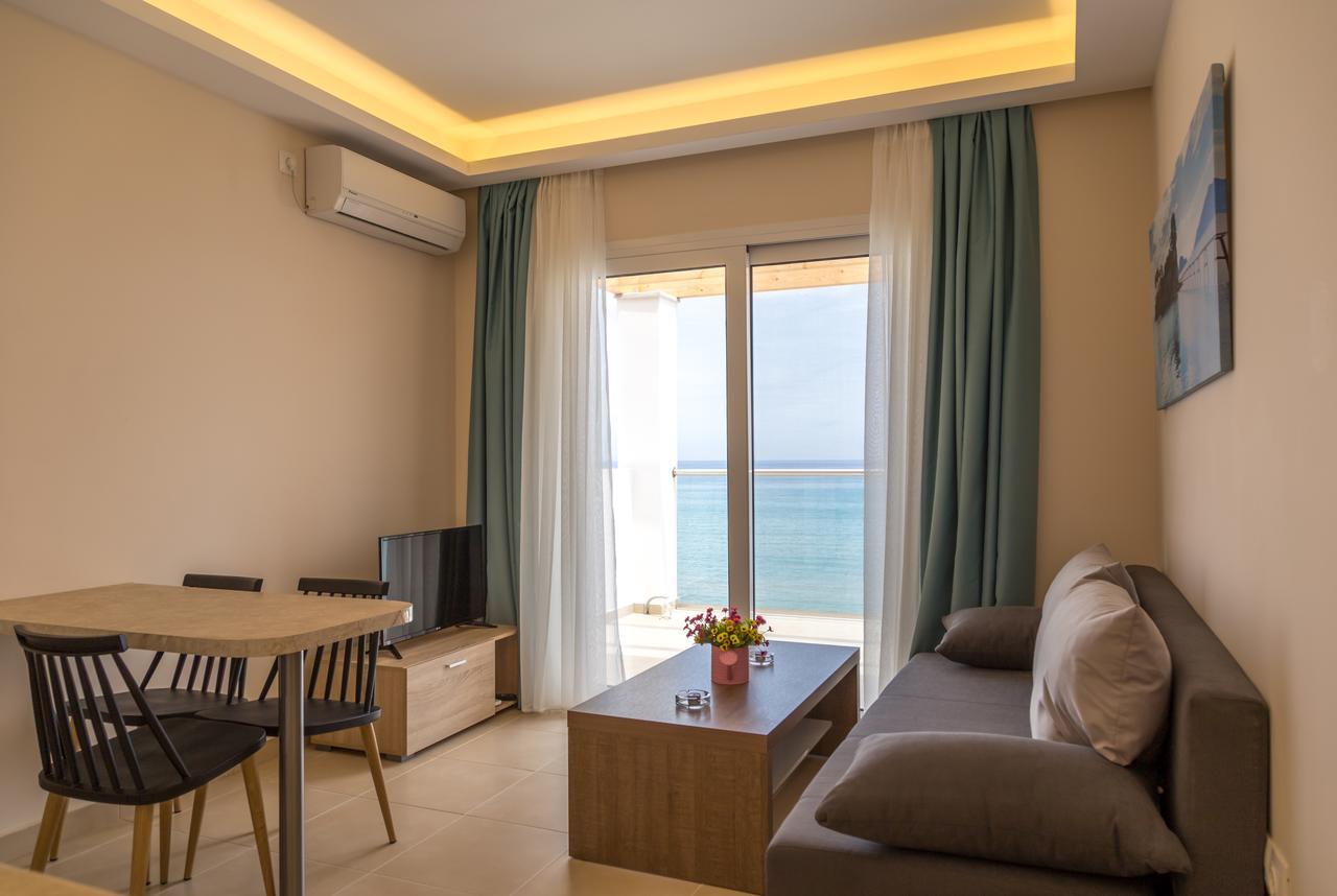 Laura Beach House Аликес Екстериор снимка