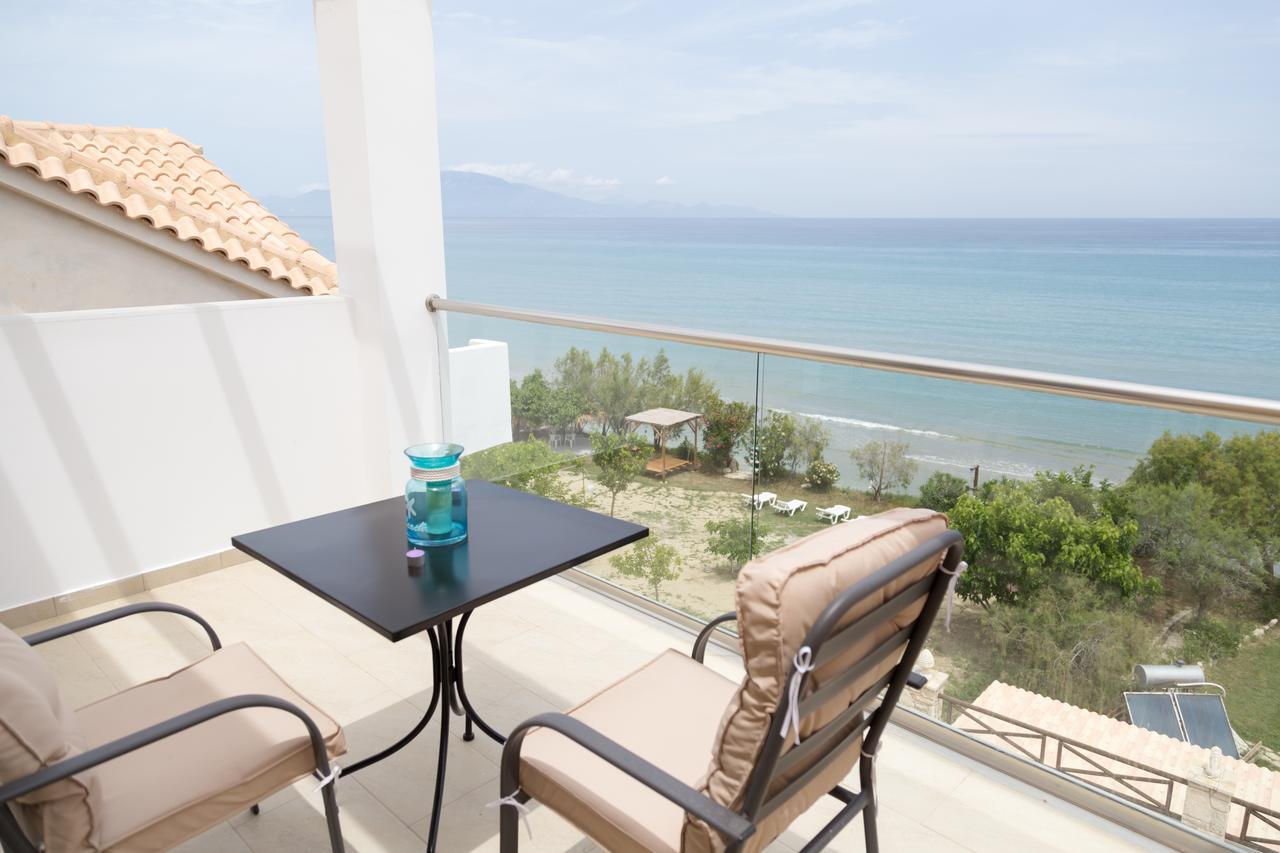 Laura Beach House Аликес Екстериор снимка