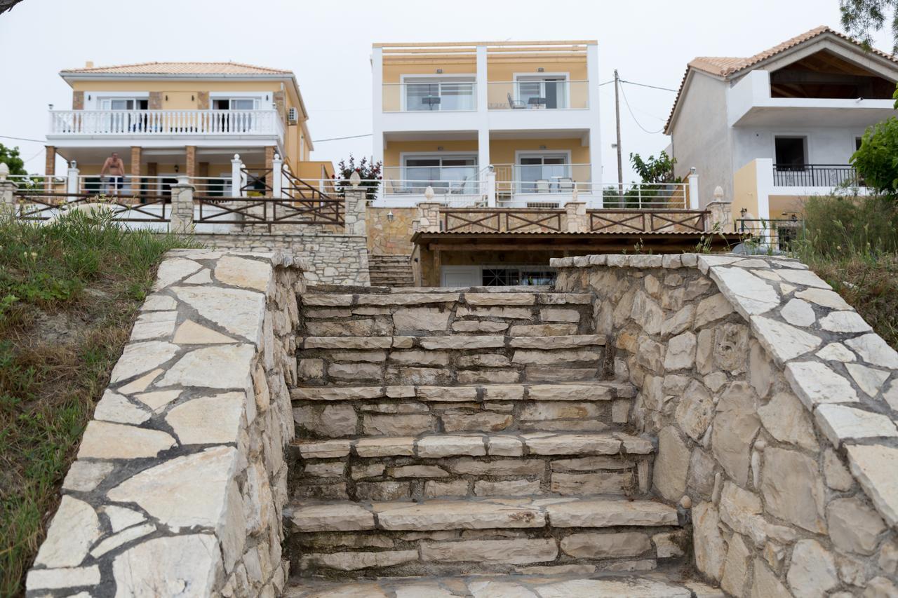 Laura Beach House Аликес Екстериор снимка