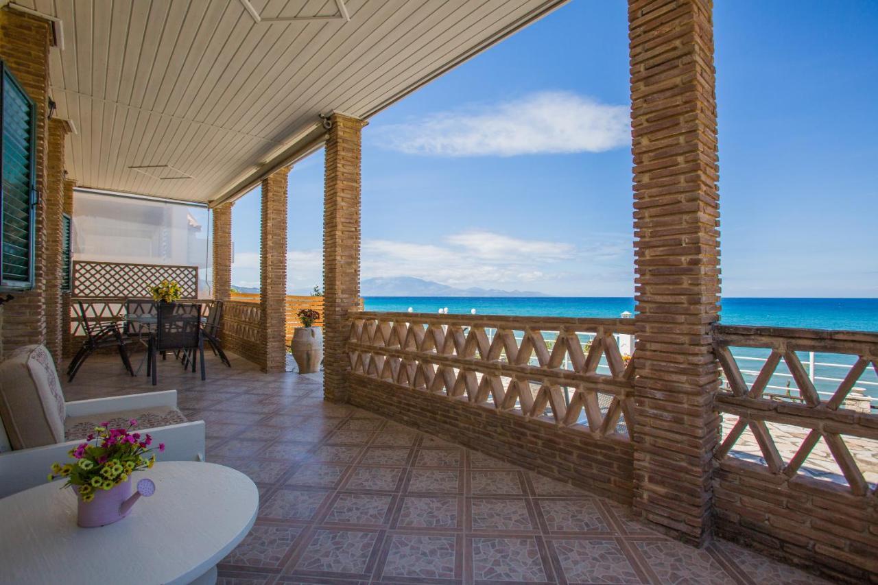 Laura Beach House Аликес Екстериор снимка