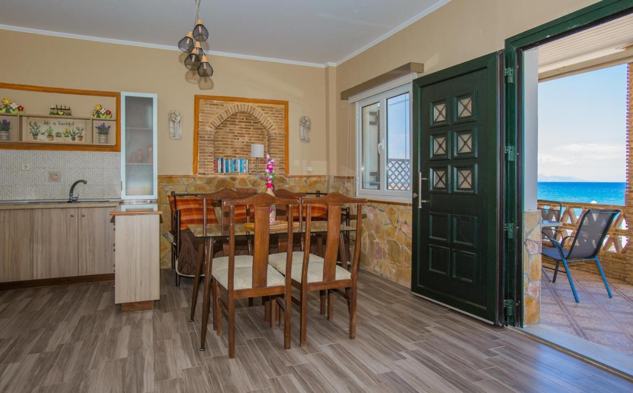 Laura Beach House Аликес Екстериор снимка